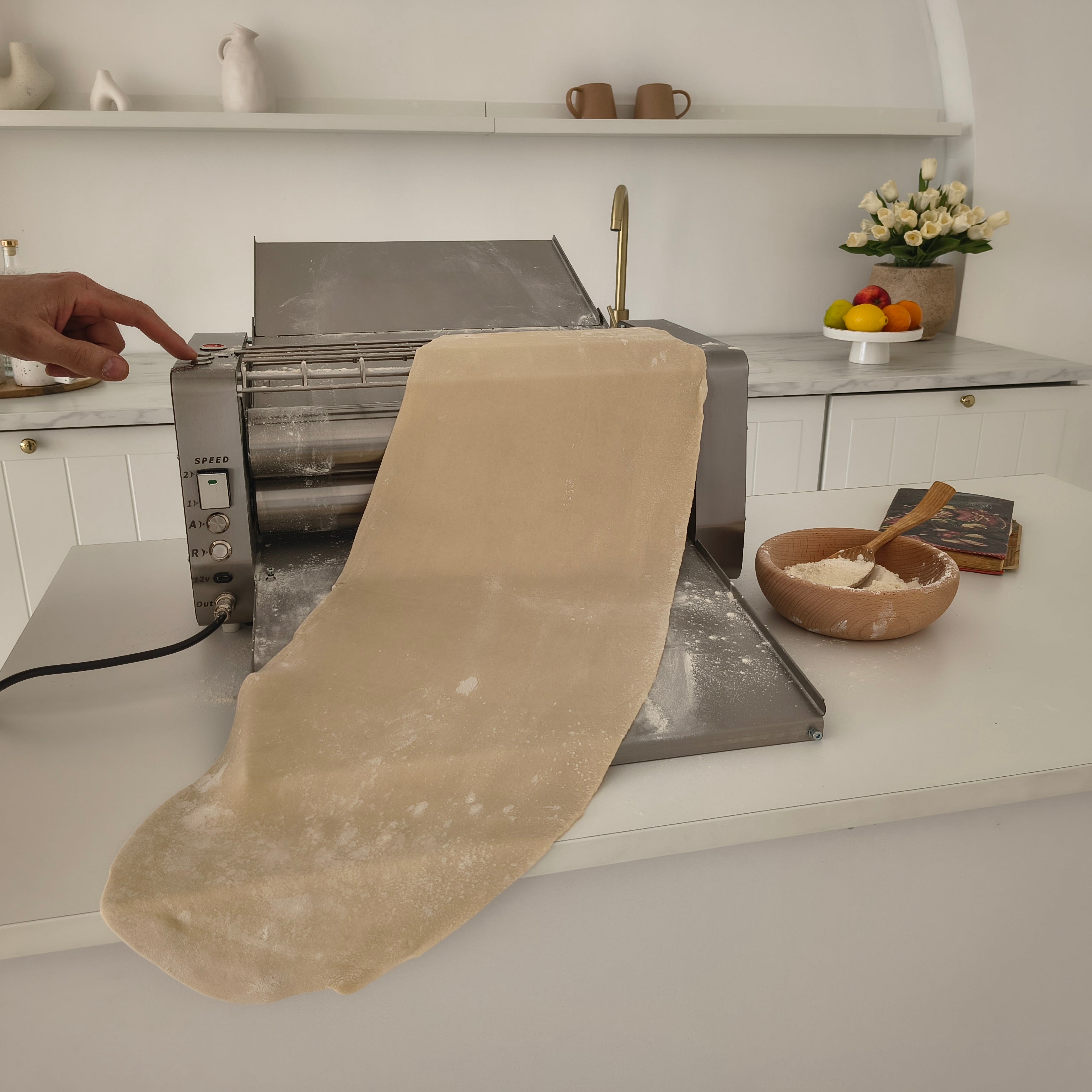 FARINA EXTRA EM400/EM500 Electric Dough Sheeter with Additional Rolling Pins π